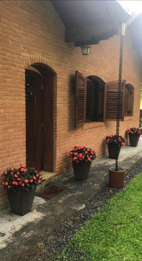 Casa Das Glicinias Perto Do Centro Villa Monte Verde  Bagian luar foto