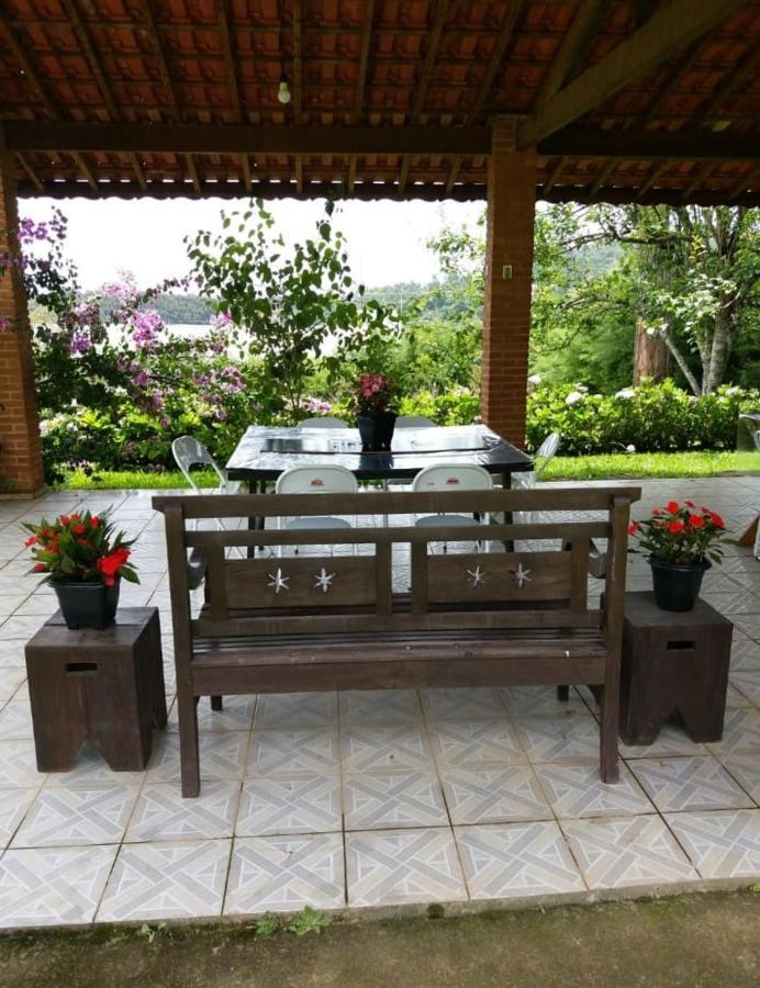 Casa Das Glicinias Perto Do Centro Villa Monte Verde  Bagian luar foto